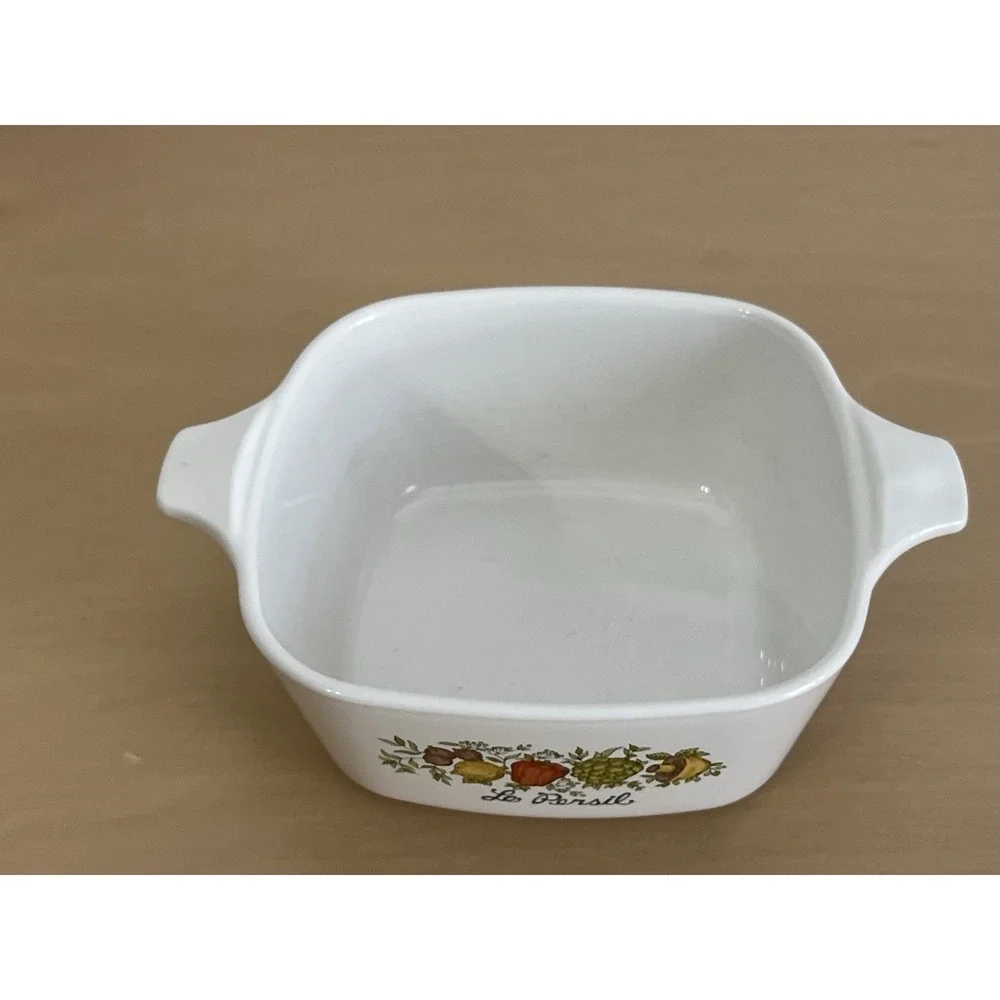 • Corning Ware Spice of Life Le Persil P-43-B Petite Casserole 2 3/4 Cup No Lid